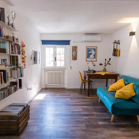 Casa Gaia, *
